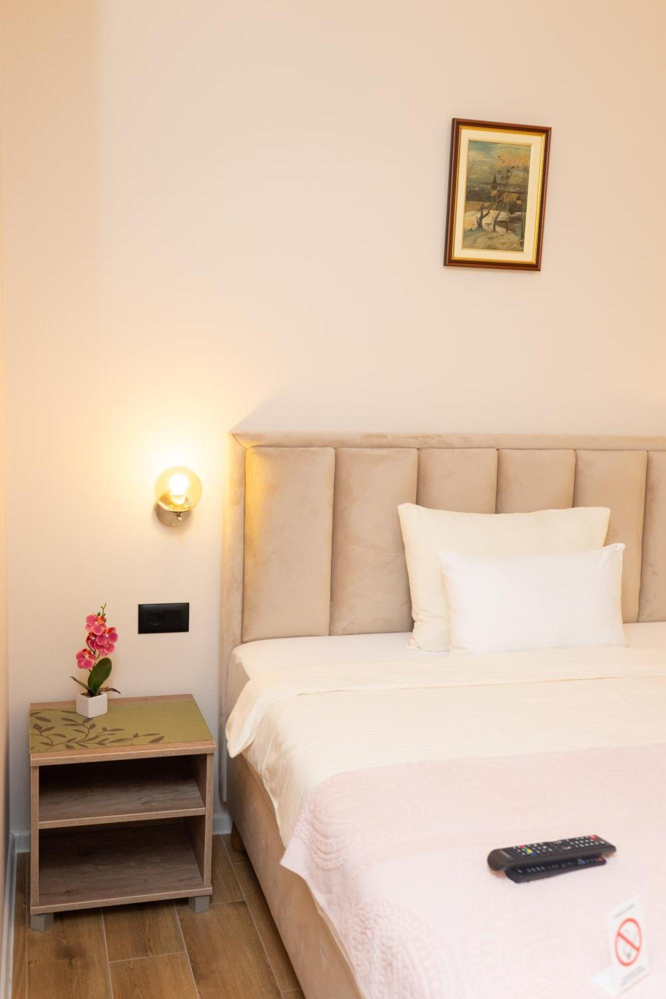 Šabac Merak Rooms & Caffe Bar المظهر الخارجي الصورة