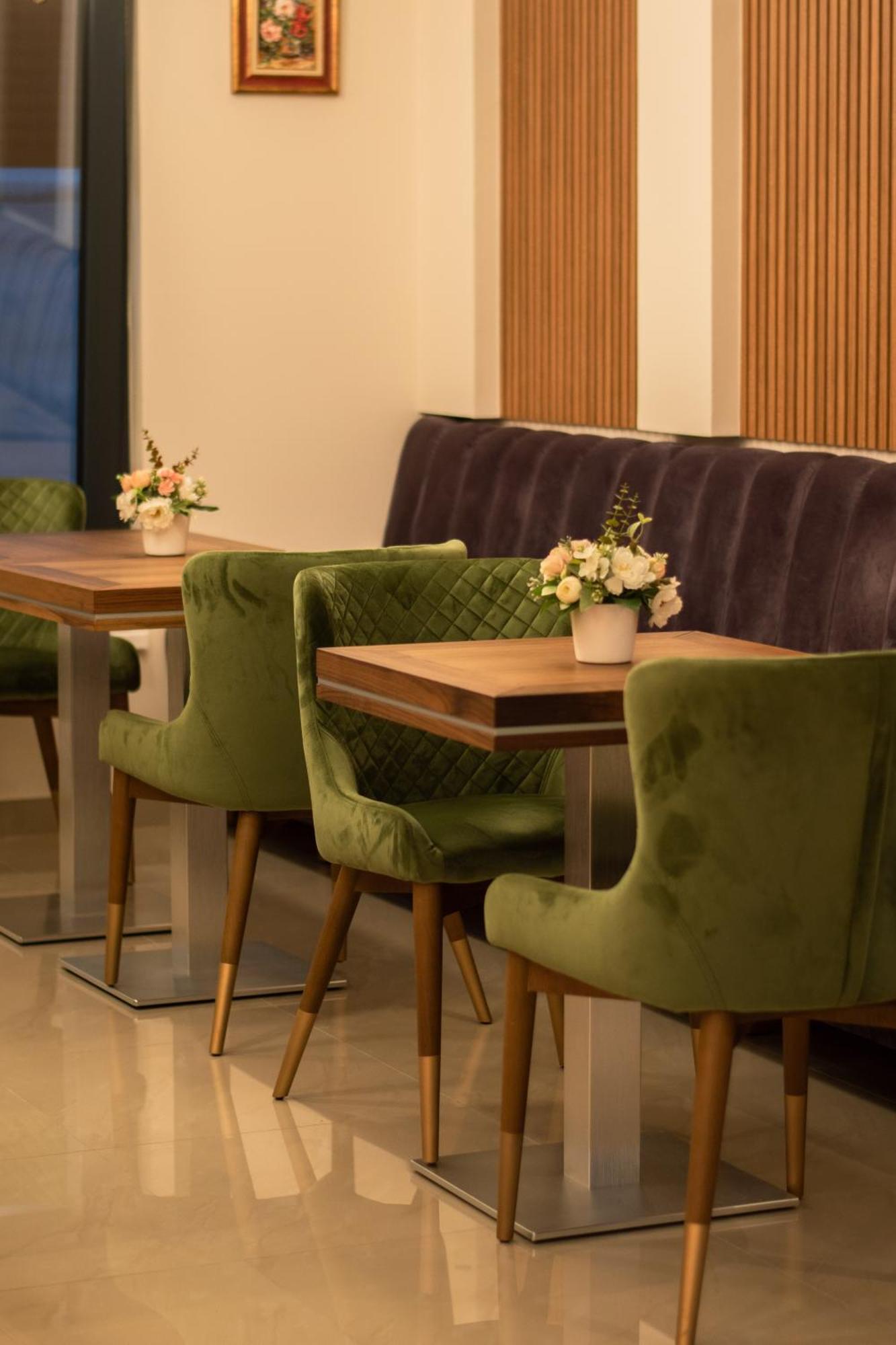 Šabac Merak Rooms & Caffe Bar المظهر الخارجي الصورة