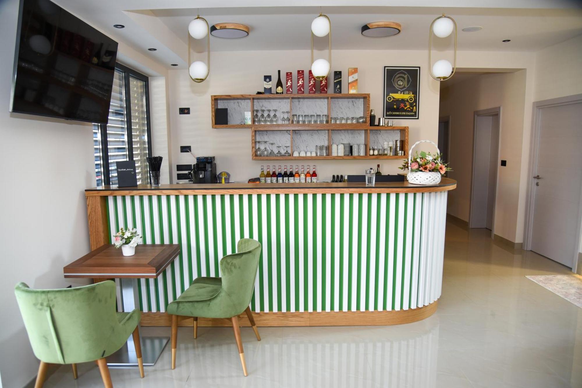 Šabac Merak Rooms & Caffe Bar المظهر الخارجي الصورة
